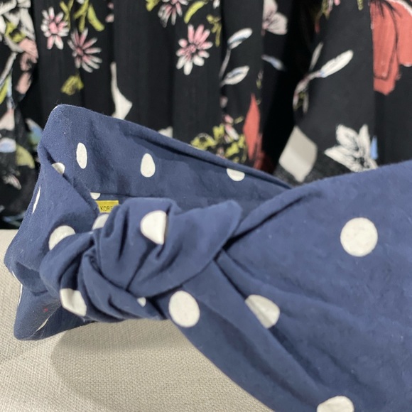 Headband - Picture 3 of 4